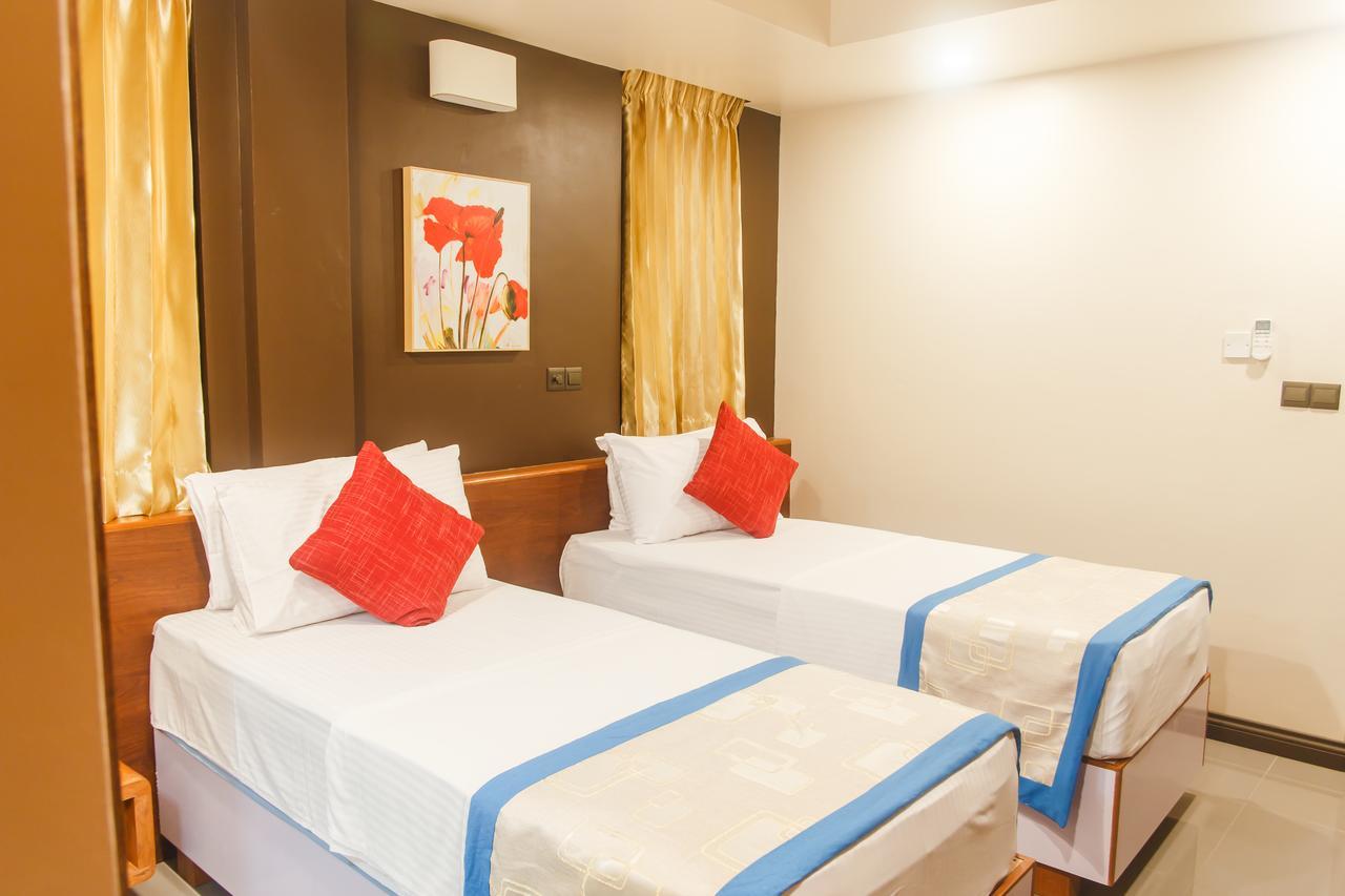 Club Blu Hotell Hulhumale Exteriör bild